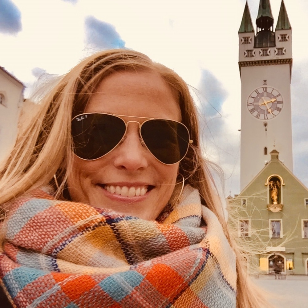 Meet your Posher, Leslie